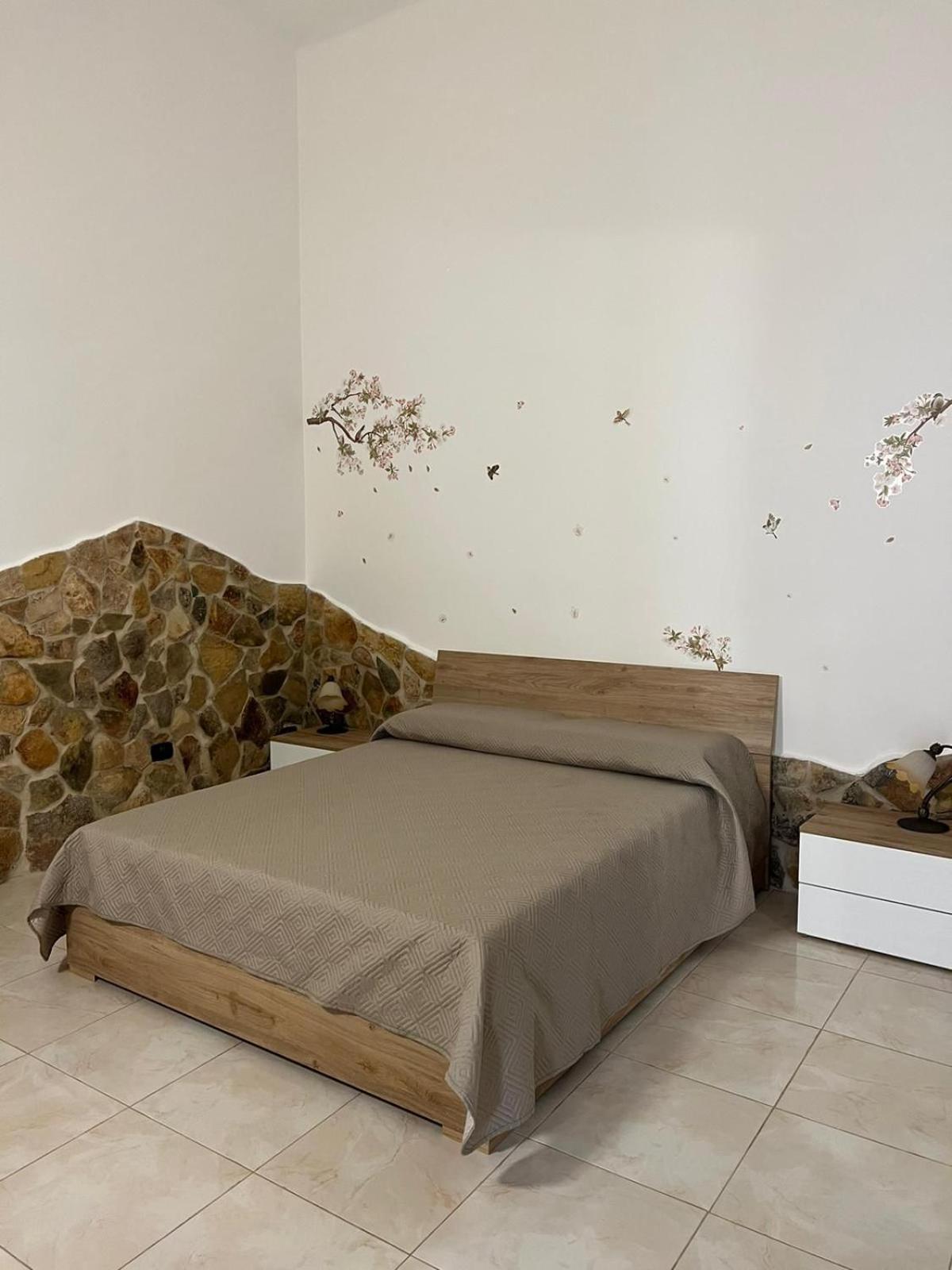 Dimora Cuoccio Bed & Breakfast Bari Bagian luar foto